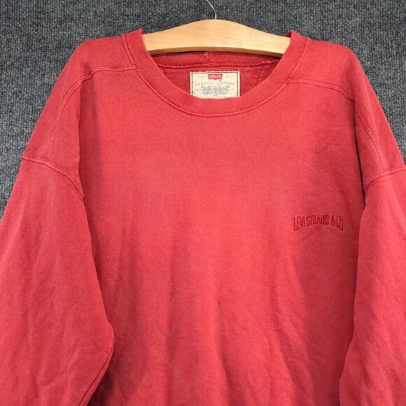Levi's Men's Pullover Sweatshirt Red Medium Crew Neck Regular Fit Vintage USA - Picture 3 of 13